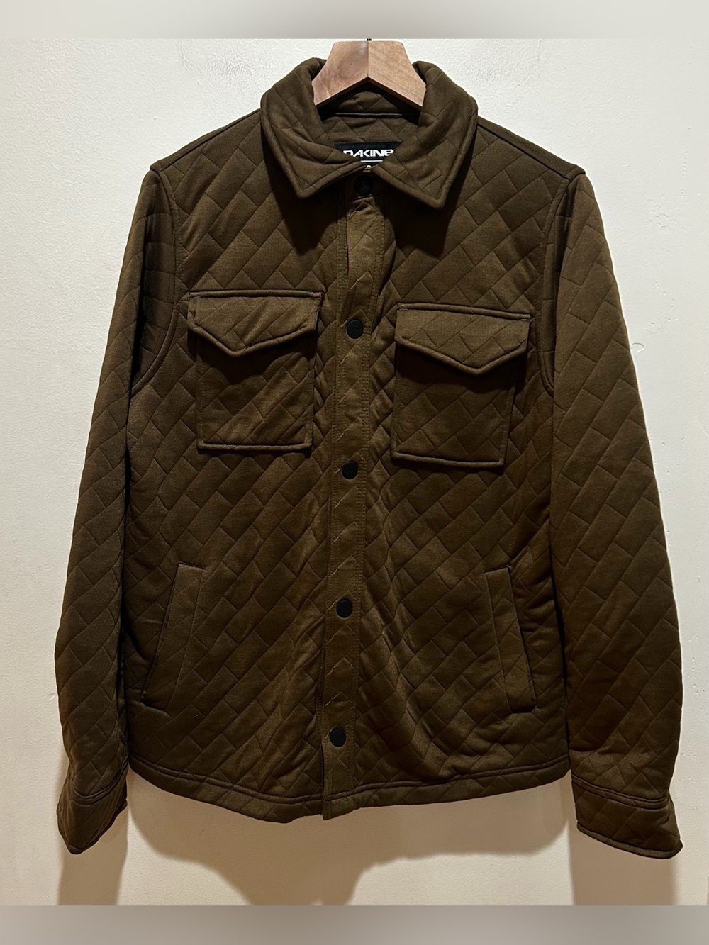 NWT Dakine Brown Quilted Shirt Jacket Shacket w/ Front Snaps - Men’s Size Small